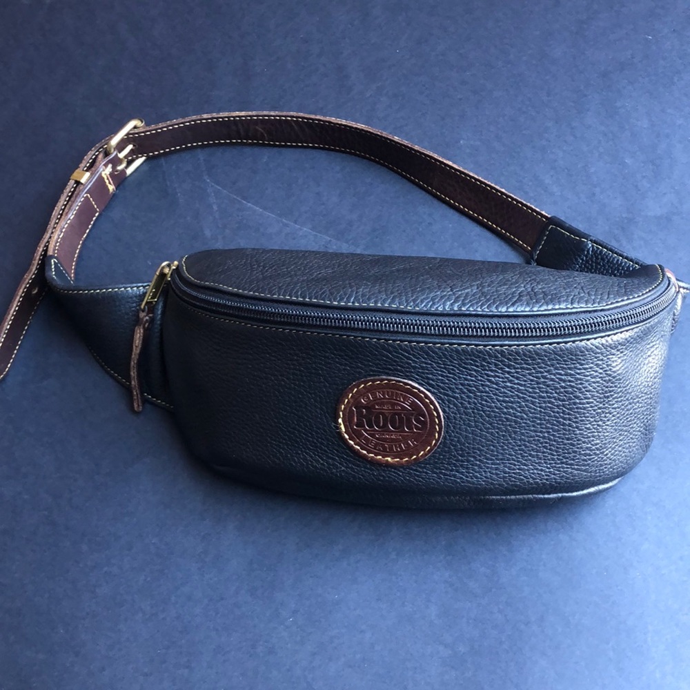 Roots 🇨🇦 belt bag.
